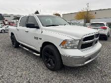 2017 Ram 1500 SLT - Photo 3