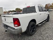 2017 Ram 1500 SLT - Photo 4
