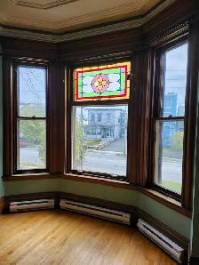 183 Douglas Ave -  Beautiful 1BR Den North, Parking, Laundry - Photo 3