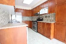 Wonderful 3Bdm/2.5Bth End Unit Townhome, Barrhaven, Jan 1 - Photo 8