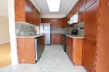 Wonderful 3Bdm/2.5Bth End Unit Townhome, Barrhaven, Jan 1 - Photo 9