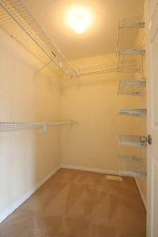 Wonderful 3Bdm/2.5Bth End Unit Townhome, Barrhaven, Jan 1 - Photo 16