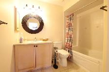 Wonderful 3Bdm/2.5Bth End Unit Townhome, Barrhaven, Jan 1 - Photo 19