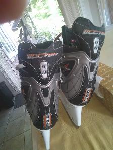 CCM VECTOR 4.0 MENS SKATESSIZE 10 (44.5 EU)LIKE NEW COMME NEUF - Photo 2