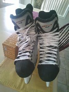 CCM VECTOR 4.0 MENS SKATESSIZE 10 (44.5 EU)LIKE NEW COMME NEUF - Photo 3