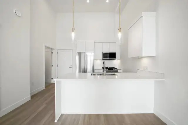 Luxury 1 Bedroom Penthouse at Brickwater Village with A/C