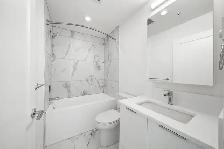 Luxury 1 Bedroom Penthouse at Brickwater Village with A/C - Photo 7