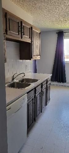 2 Bedroom Apartment in Westlock - Photo 2