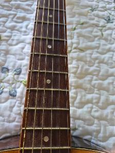 Vintage Yamaha Acoustic Guitar - Photo 2