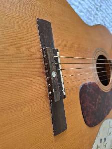 Vintage Yamaha Acoustic Guitar - Photo 9