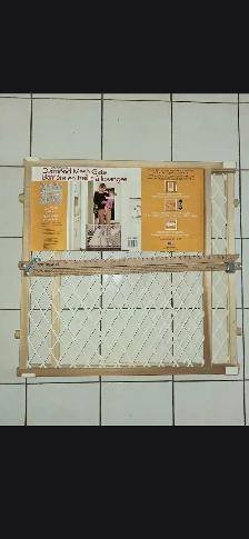 GATE FOR BABY SAFETY