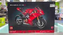 LEGO Technic Panigale V4 S 42202 - BRAND NEW