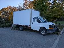 Camion cube gmc Savana 2005