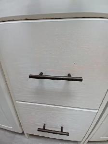 White Kitchen Cabinets - Photo 4