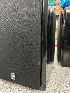Yamaha NX-E300 Bookshelf Speakers (Pair) - Photo 2