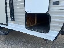 2019 Keystone Hideout 177LHS, COUPLES UNIT, rear Dinette - Photo 10