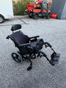 TILT WHEELCHAIR 18" DELIVERY INCLUDED