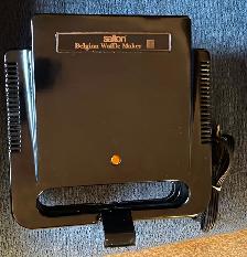 Salton Belgian Waffle Maker - Photo 2
