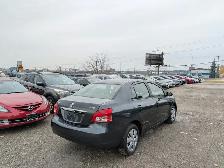 2008 Toyota Yaris LE Sedan Automatic Cruise Control Air Conditio - Photo 4