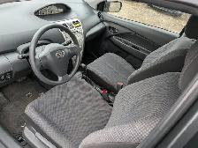 2008 Toyota Yaris LE Sedan Automatic Cruise Control Air Conditio - Photo 8