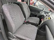 2008 Toyota Yaris LE Sedan Automatic Cruise Control Air Conditio - Photo 10