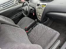 2008 Toyota Yaris LE Sedan Automatic Cruise Control Air Conditio - Photo 11