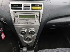2008 Toyota Yaris LE Sedan Automatic Cruise Control Air Conditio - Photo 14