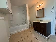 953 Queen Street - Unit E: 1 Bedroom Apartment (Hawkesbury) - Photo 4