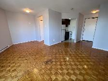 1160 Merivale Road #102: Bachelor Apartment (Carlington, Ottawa) - Photo 3
