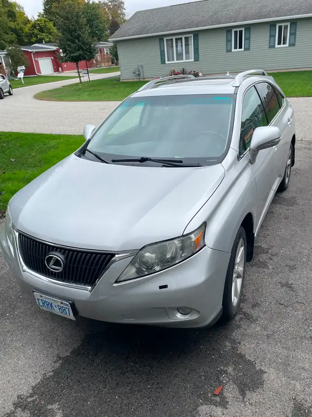 2011 LEXUS RX350 AWD   Certified Mint Condition