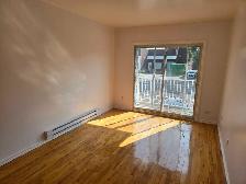Beau 4 et 1/2 AVEC STATIONNEMENT à louer - Photo 2