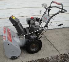 CRAFTSMAN 8 HP 27' GAS SNOW BLOWER