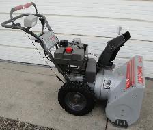CRAFTSMAN 8 HP 27' GAS SNOW BLOWER - Photo 2