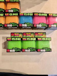Authentic NeeDoh Nice Cube GLOW – NEW – Glow in the Dark - Photo 2