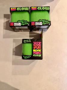 Authentic NeeDoh Nice Cube GLOW – NEW – Glow in the Dark - Photo 9