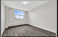 1 Bedroom for rent in a 2 bedroom apartment. 12 Glodfinch Court. - Photo 2