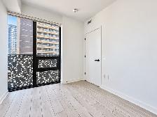 Yonge and Bloor 1 Bed 1 Bath Luxury Condo for Sale at 55C - Photo 5