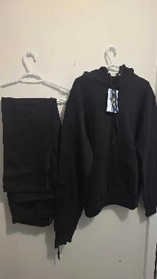 Brand New Black Tracksuit Set – Hoodie and trouser | Styl - Photo 4