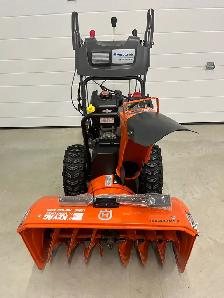 Husqvarna commercial grade snowblower - Photo 6