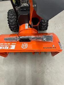 Husqvarna commercial grade snowblower - Photo 7