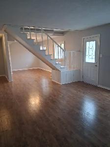 Detached House for Rent in Orangeville - Photo 4