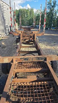 2016 Manac Reverse Super B log trailers. - Photo 8