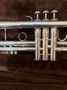 Bach Stradivarius 37 trumpet - Photo 3