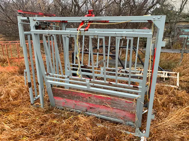 2W Squeeze Chute