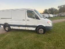sprinter van - Photo 4