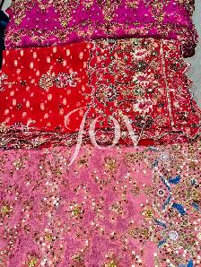 Handmade vintage heavy bridal duppata fabric - Photo 9