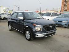 2025 Hyundai Venue 1.6 L Preferred IVT w/Two-Tone | H.Seats & St - Photo 3