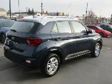 2025 Hyundai Venue 1.6 L Preferred IVT w/Two-Tone | H.Seats & St - Photo 6