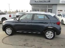 2025 Hyundai Venue 1.6 L Preferred IVT w/Two-Tone | H.Seats & St - Photo 9