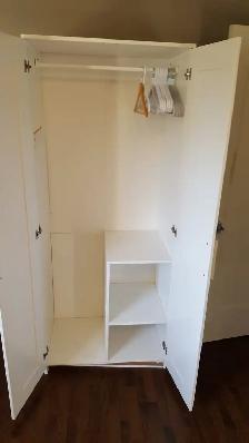 LARGE  ROOM FOR RENT IN A DETACHED HOUSE - Photo 2